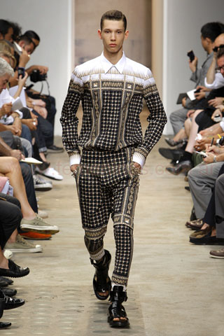 Givenchy Moda Hombre Verano 2011